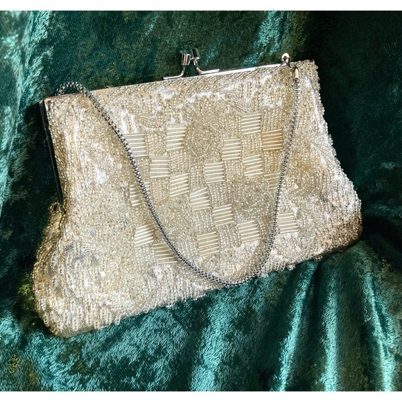 Vintage Handbags - Vintage Hong Kong Silver Beaded Evening Bag Clutch Wristlet Kisslock